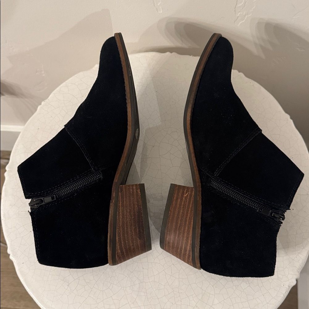 Lucky Brand Chic Black Suede Leather Women's Ankle Booties Boots Casual Size 6M - Picture 5 of 12